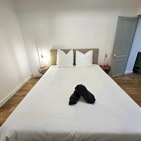 Hyper Centre Apartment